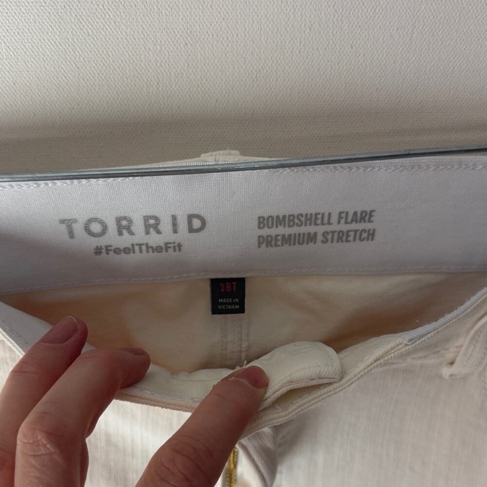 [NWT] Torrid White Pants - Women's 18 - Picture 3 of 6